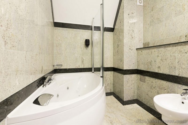 Hotel bathroom with jacuzzi bath