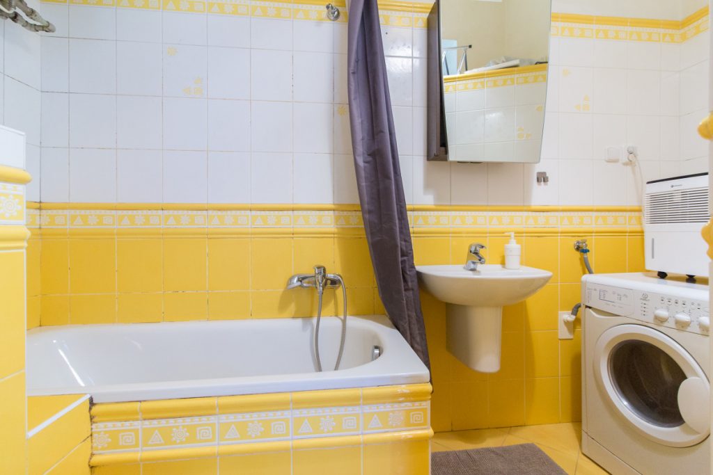 Фото ванна в желтом цвете фото