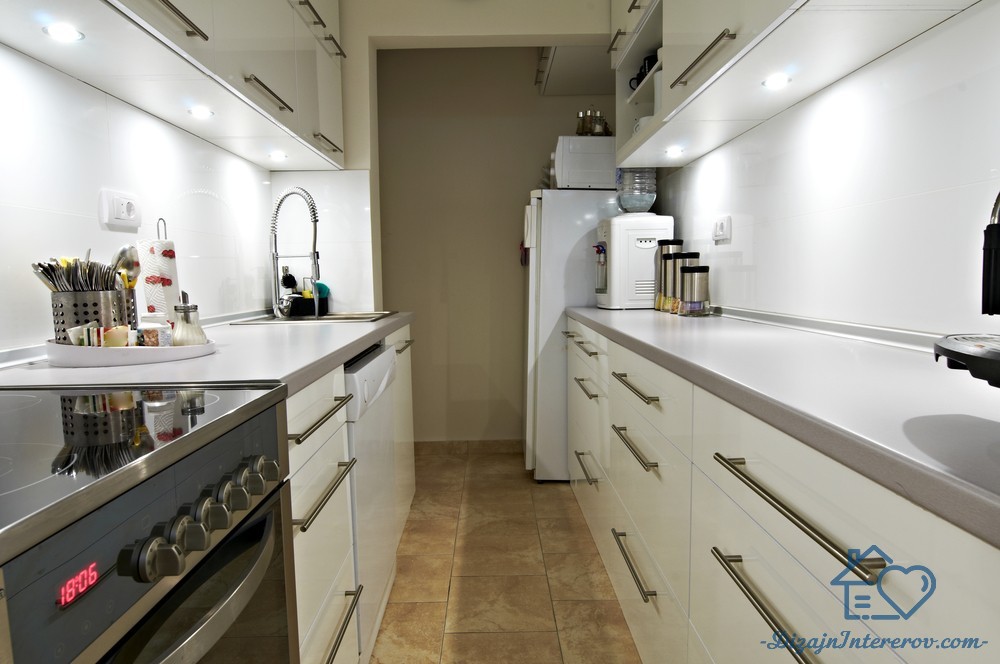 Дизайн узкой кухни: 80+ фото примеров и оригинальных идей оформления